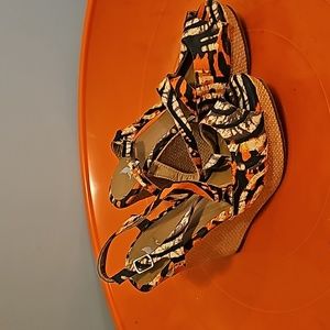 SHIEKH Abstract Print Open Toe Platform Sandal (Handywoman Special!!!)